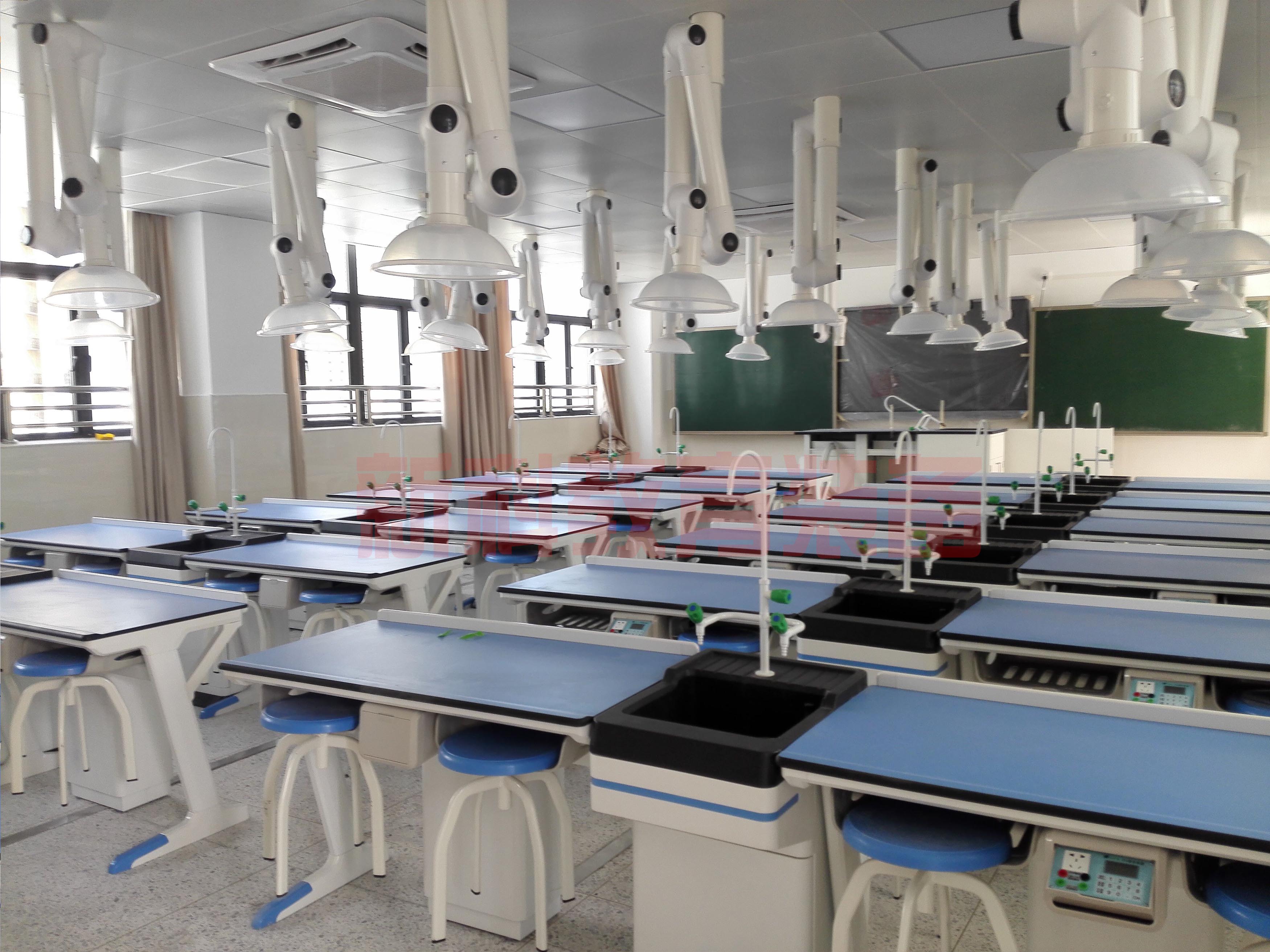 深圳出現(xiàn)全國首個麻省理工認(rèn)證的小學(xué)實驗室