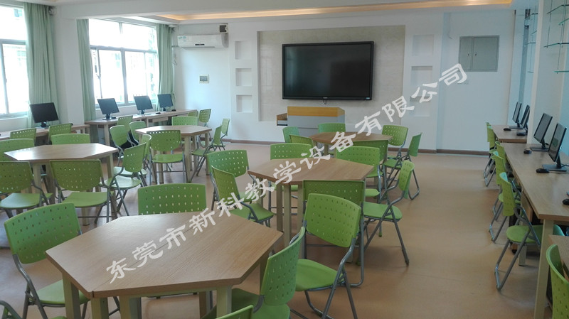 <a href='http://m.taiwanquinoa.com' target='1' style='font-size:14px; font-weight:bold; color:#0080ff;'>創客實驗室</a>