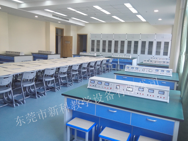 <a href='http://m.taiwanquinoa.com/' target='1' style='font-size:14px; font-weight:bold; color:#0080ff;'>物理實(shí)驗(yàn)室</a>教室