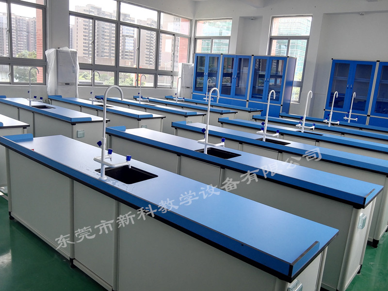 <a href='http://m.taiwanquinoa.com/chanpin/53-1.html' target='1' style='font-size:18px; font-weight:bold; color:#000000;'>科學實驗室</a>廠家